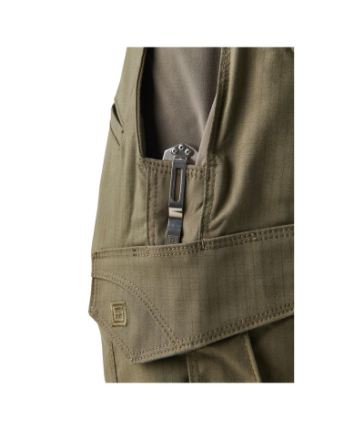 Icon Pant Ranger Green - 5.11 Tactical, le pantalon tactique idéal alliant résistance et fonctionnalité. Icon Pant Ranger Green - 5.11 Tactical, le pantalon tactique idéal alliant résistance et fonctionnalité.