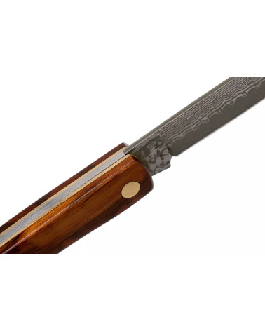 Couteau de poche MAGNUM SNAKE RANGEBUSTER DAMASCUS avec lame en acier Damas et manche métallique élégant. Couteau de poche MAGNUM SNAKE RANGEBUSTER DAMASCUS avec lame en acier Damas et manche métallique élégant.