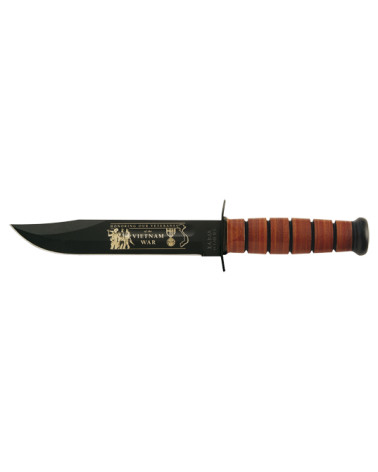 Couteau KA-BAR USMC Vietnam avec lame noire et manche en cuir, posé sur un étui militaire
