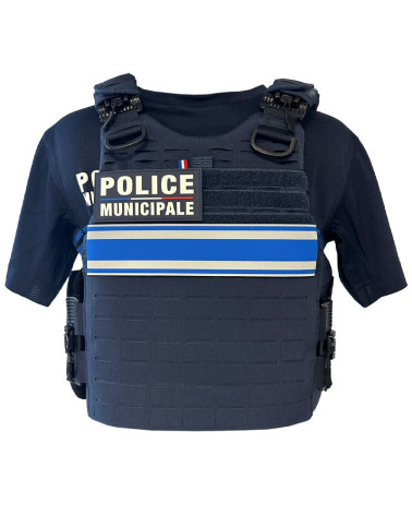 Housse Quick Release Premium pour Police Municipale par Le Protecteur, vue portée avec accessoires