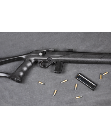 Carabine ROSSI 8122 Tactical calibre .22 LR avec crosse trou de pouce et canon lourd fileté Carabine ROSSI 8122 Tactical calibre .22 LR avec crosse trou de pouce et canon lourd fileté