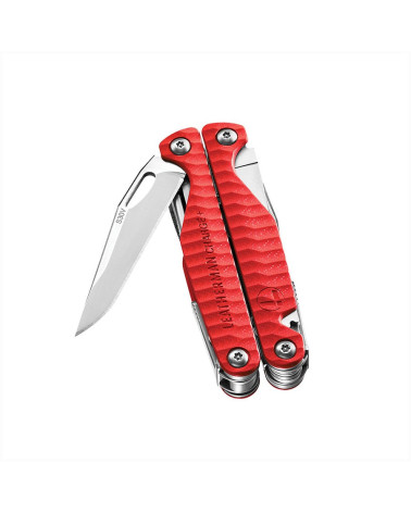 Pince multifonction Leatherman Charge+ en version rouge – 19 outils robustes pour professionnels et aventuriers. Pince multifonction Leatherman Charge+ en version rouge – 19 outils robustes pour professionnels et aventuriers.