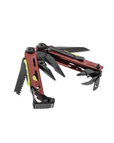 Pince multifonction Leatherman Signal Crimson : 19 outils pensés pour la survie, l’outdoor et les situations d’urgence. Pince multifonction Leatherman Signal Crimson : 19 outils pensés pour la survie, l’outdoor et les situations d’urgence.