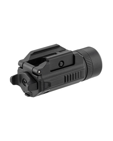 Lampe tactique CYCLONE 940 lumens – SKYWOODS puissante et robuste Lampe tactique CYCLONE 940 lumens – SKYWOODS puissante et robuste