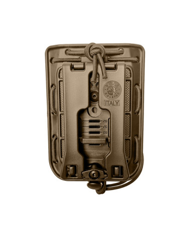 Porte-radio tan Vega Holster 8BL19 avec fixation MOLLE et ceinture Porte-radio tan Vega Holster 8BL19 avec fixation MOLLE et ceinture