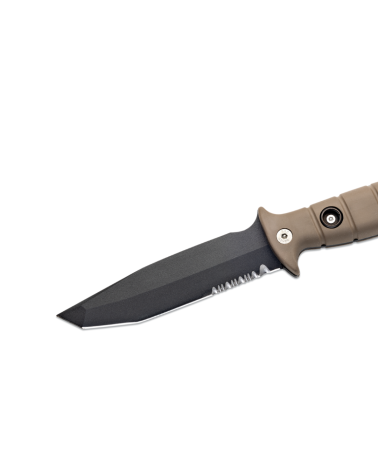 Couteau Wildsteer TORK coloris coyote avec étui Multicam, modèle de survie sélectionné par l’ALAT Couteau Wildsteer TORK coloris coyote avec étui Multicam, modèle de survie sélectionné par l’ALAT