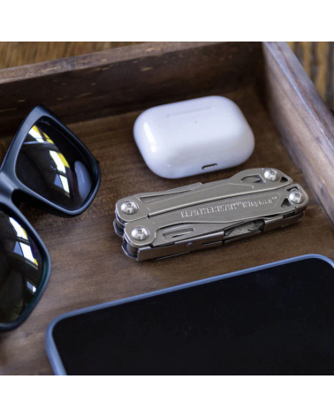 Pince Wingman Stainless Leatherman  multi outils pliant léger avec pinces a ressort