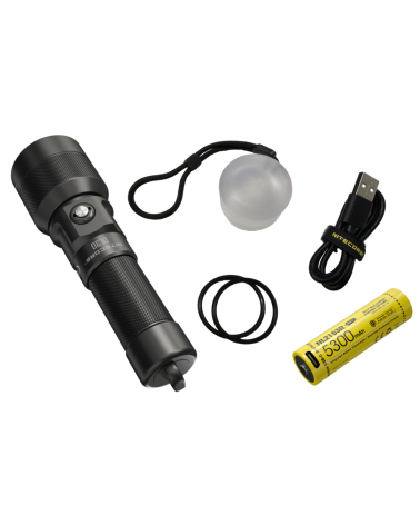 Lampe de plongée Nitecore DL30 1100 lumens submersible jusqu’à 100 mètres avec faisceau concentré pour exploration sous marine.