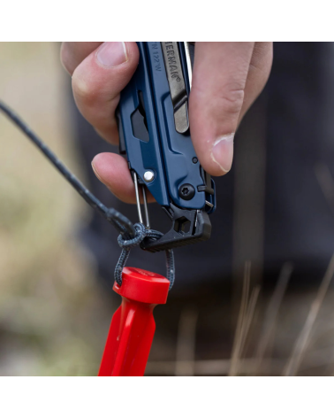 Leatherman Signal Nocturnal pince multifonction survie ferrocérium sifflet