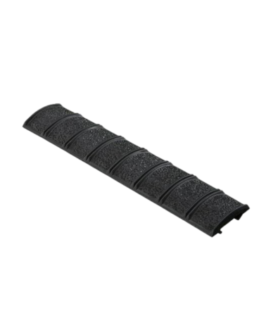 Le XT Rail Panel de Magpul est un couvre-rail conçu pour les rails Picatinny