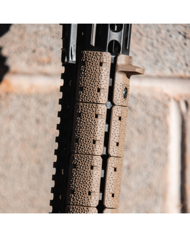 Couvre rails Magpul MLOK Type 2 FDE kit 6 pieces pour protection et ergonomie garde main