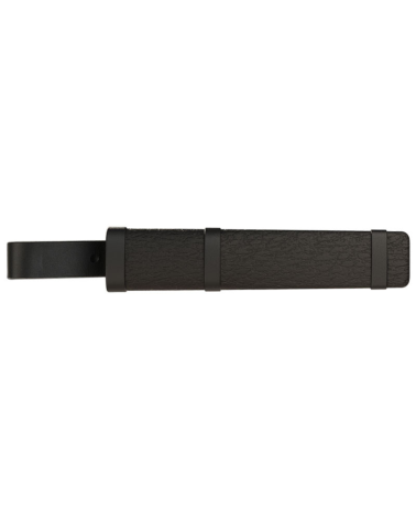 Doté d’un dos de lame à 90° compatible firesteel, il est parfait pour allumer un feu et réaliser des travaux précis