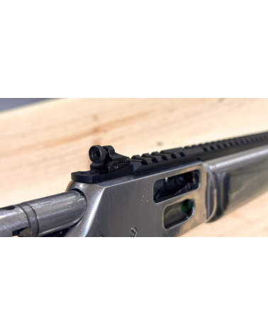 Carabine Rossi R95 calibre 44 Magnum gris laminé vendue occasion avec légères rayures sur les bois quasiment invisibles