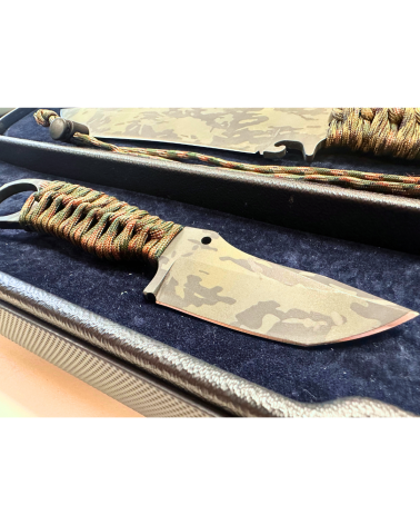 Coffret Wildsteer Bowie et Karlican Cerakote multicam pièce unique avec manches paracorde