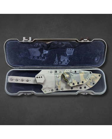 Coffret Wildsteer Bowie et Karlican Cerakote multicam pièce unique avec manches paracorde