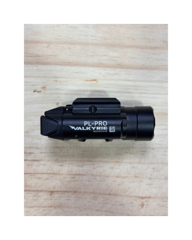Pack Premium Canik Mete SFX FDE calibre 9x19 comprenant un point rouge Mecanik M01, une lampe Olight PL PRO Valkyrie