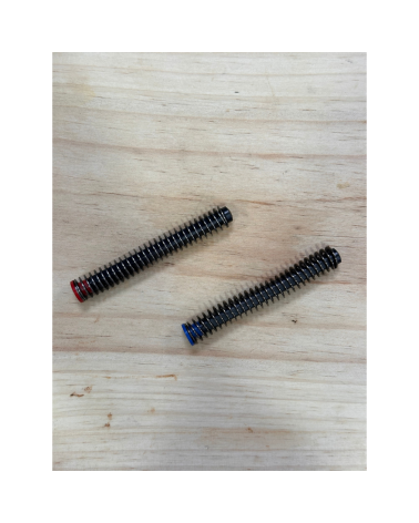 Pack Premium Canik Mete SFX FDE calibre 9x19 comprenant un point rouge Mecanik M01, une lampe Olight PL PRO Valkyrie