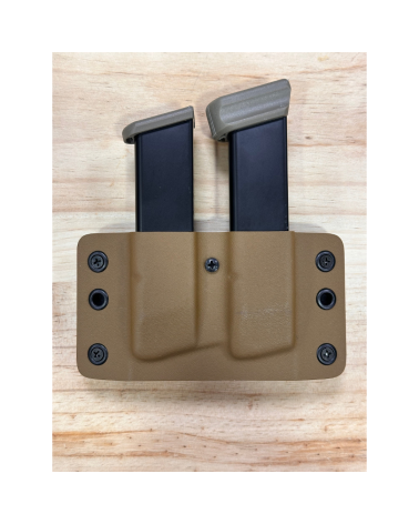 Pack Premium Canik Mete SFX FDE calibre 9x19 comprenant un point rouge Mecanik M01, une lampe Olight PL PRO Valkyrie