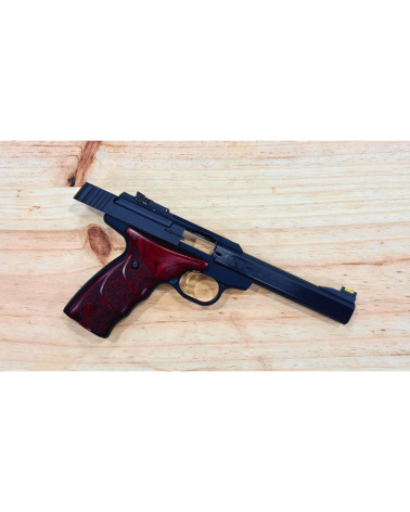 Pistolet Browning Buck Mark Rosewood calibre .22 LR d'occasion, avec finition Rosewood et légère tache esthétique sous le canon.