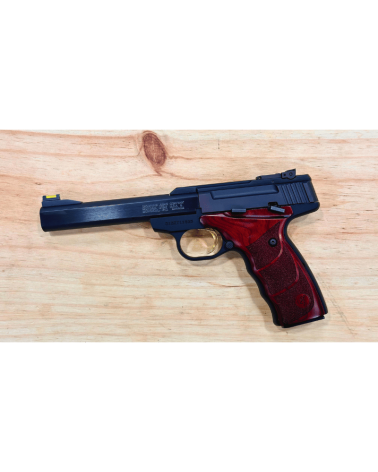 Pistolet Browning Buck Mark Rosewood calibre .22 LR d'occasion, avec finition Rosewood et légère tache esthétique sous le canon.