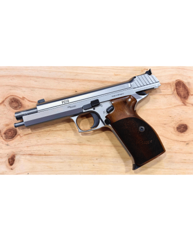 Pistolet SIG Sauer P210 Legend Silver calibre 9x19 mm Made in Germany, modèle rare présenté dans un état exceptionnel