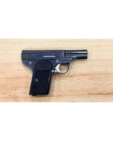Pistolet Armand Gavage en calibre 7,65 Browning fabriqué à Liège durant les années 1930-1940, rare pièce de collection belge