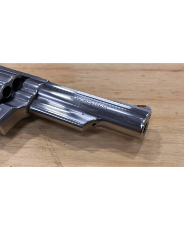 Revolver Smith & Wesson Modèle 66-2 calibre .357 Magnum en acier inoxydable, canon 4 pouces