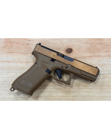 Pistolet Glock 19X MOS Coyote Édition Limitée avec système MOS et détente Performance Glock à queue plate.