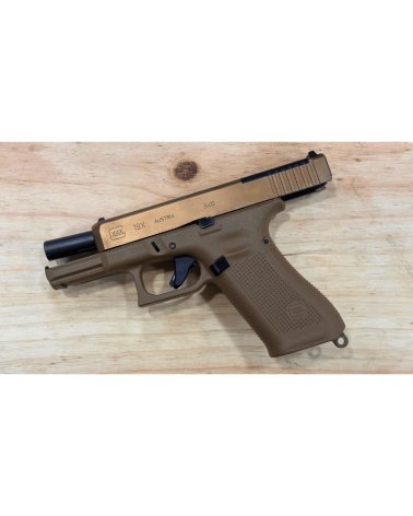 Pistolet Glock 19X MOS Coyote Édition Limitée avec système MOS et détente Performance Glock à queue plate.