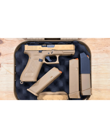 Pistolet Glock 19X MOS Coyote Édition Limitée avec système MOS et détente Performance Glock à queue plate.