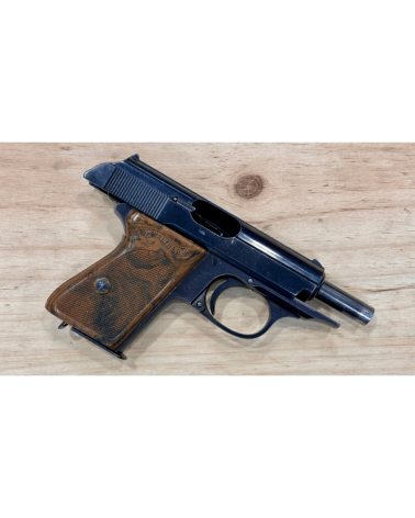 Pistolet Walther PPK fabriqué à Zella-Mehlis en 1935, calibre 7.65mm Browning, poinçon Couronne/N, vendu avec son étui.