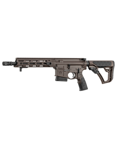 Carabine Daniel Defense DDM4 V7-P calibre 5.56 NATO, canon 10.3 pouces, garde-main MFR 9.0 M-LOK, finition brune.